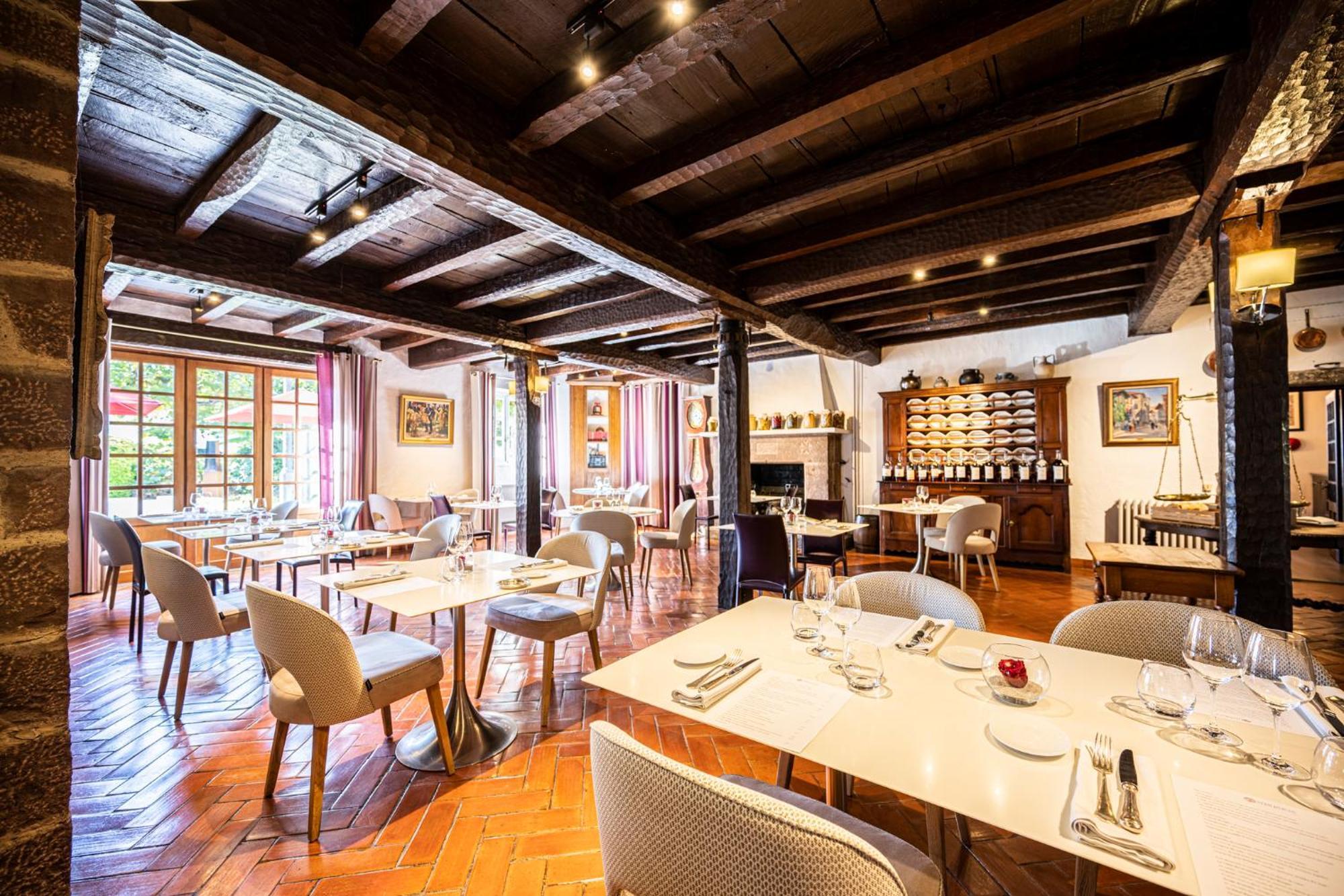 Hotel Ithurria - Teritoria Aïnhoa Buitenkant foto