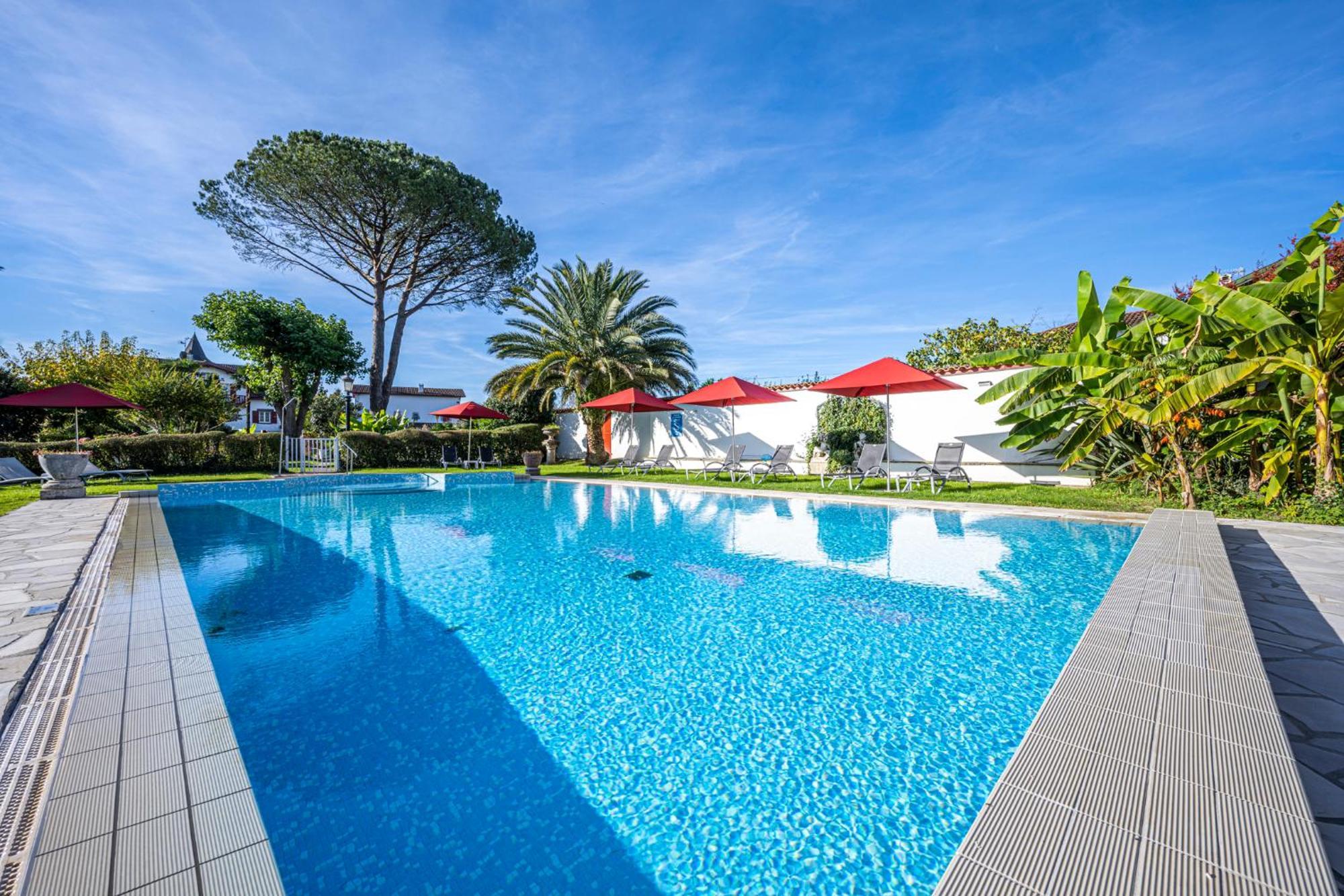 Hotel Ithurria - Teritoria Aïnhoa Buitenkant foto